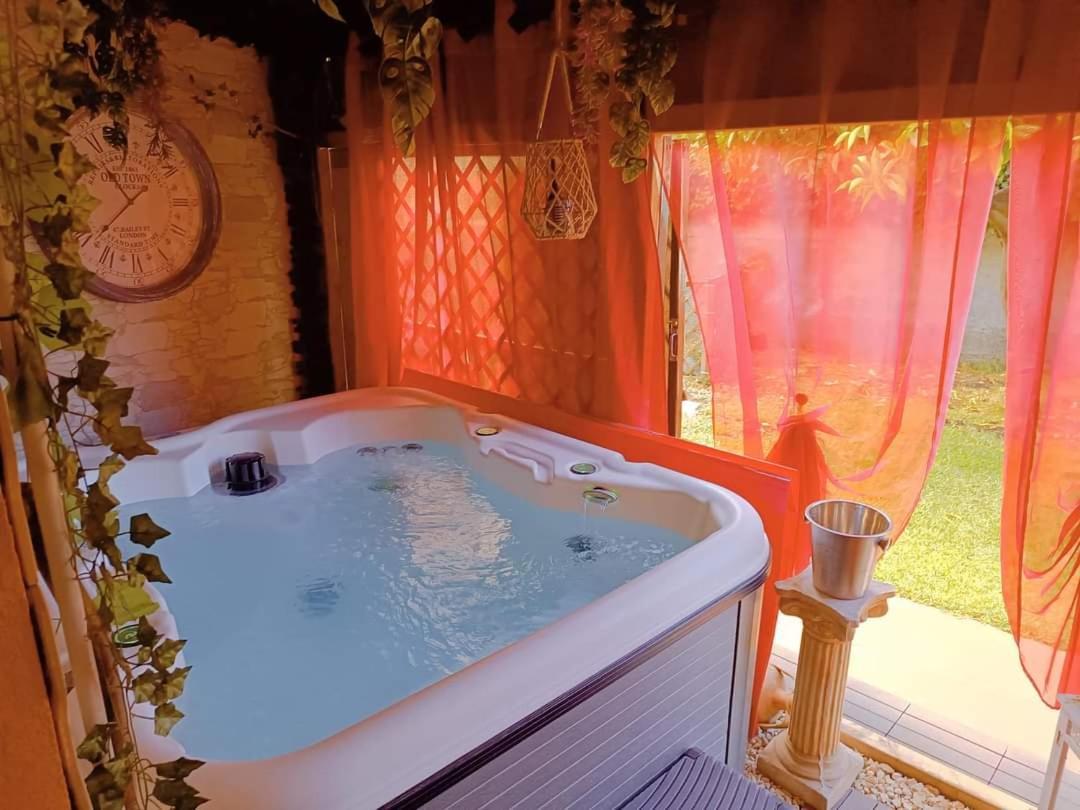 ריפוסטו Casa Vacanze Noemi מראה חיצוני תמונה